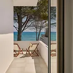 Vera - Brand New Seafront Villa! *