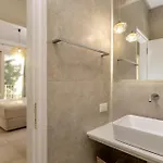 Vera - Brand New Seafront Villa! 别墅 阿里克斯