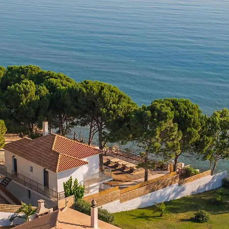 Vera - Brand New Seafront Villa! أليكيس