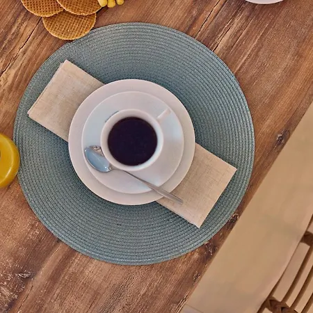 Βίλα Vera - Brand New Seafront Villa! Αλυκών