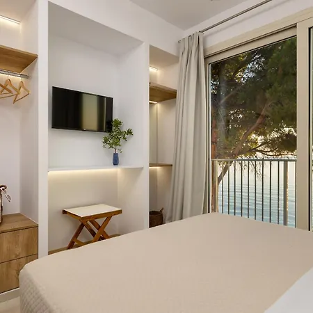 Vera - Brand New Seafront Villa! *