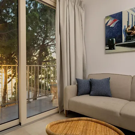 Villa Vera - Brand New Seafront Villa!