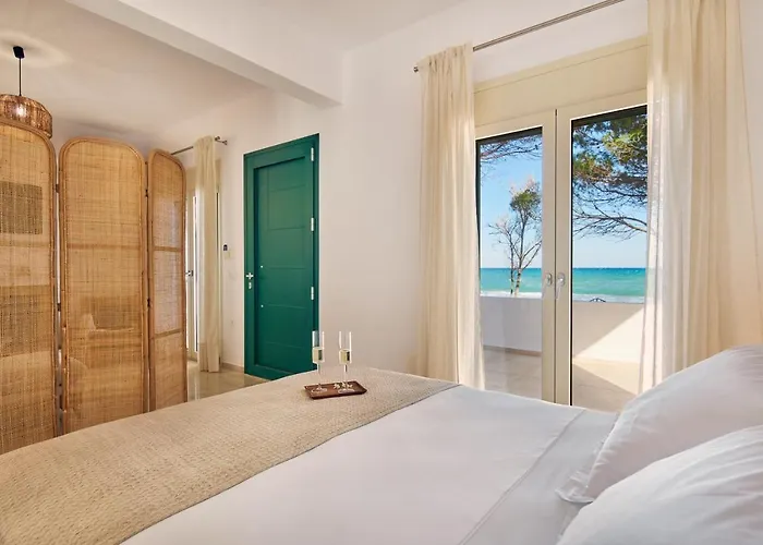 Vera - Brand New Seafront Villa! Аликес