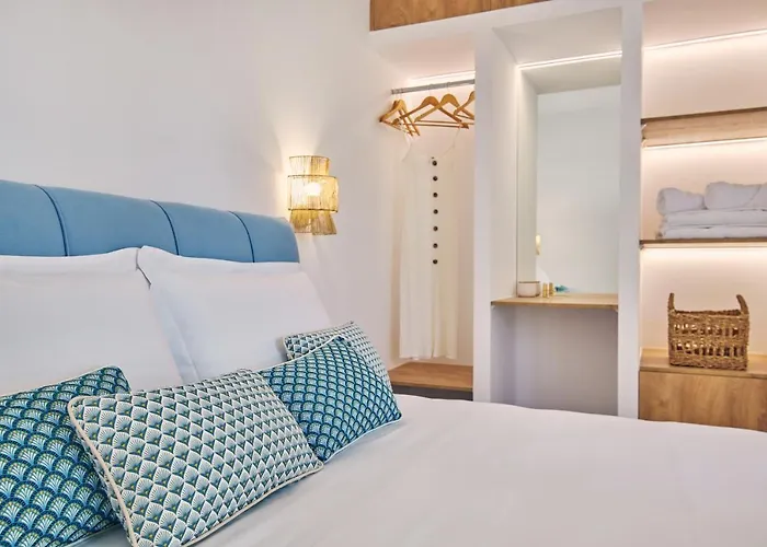 Vera - Brand New Seafront Villa! Аликес