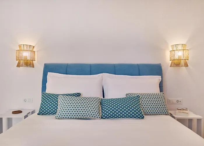Вилла Vera - Brand New Seafront Villa! Аликес