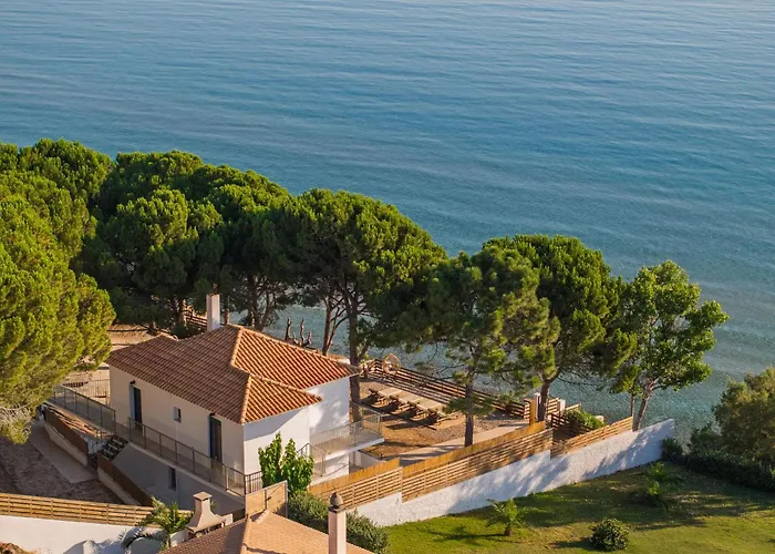 Vera - Brand New Seafront Villa! Аликес