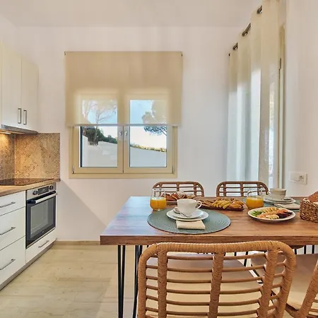 Villa Vera - Brand New Seafront Villa! *